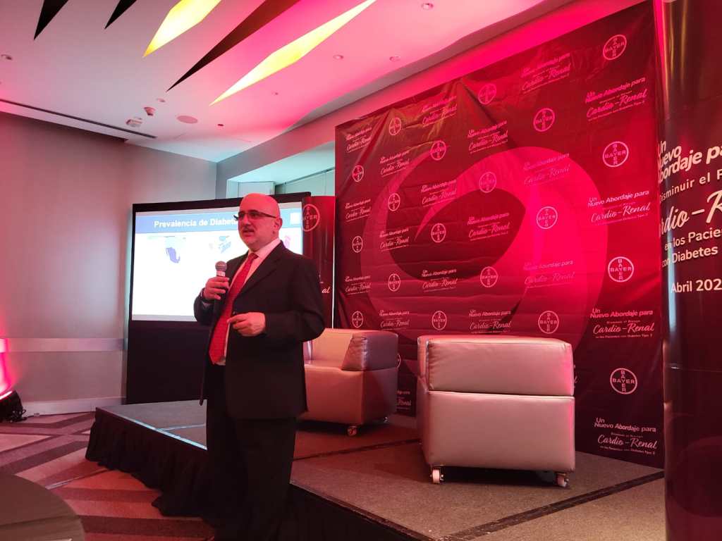 
Bayer México anuncia Finerenona, una nueva opción de tratamiento para ofrecer una oportunidad de retraso en la progresión del daño renal y protección cardiovascular en las personas que viven con diabetes tipo 2
