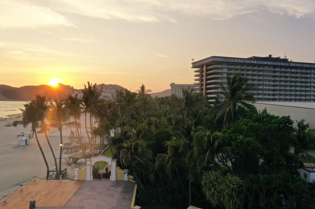 El reconocido hotel ubicado en Riviera Diamante Acapulco impulsa el turismo dog friendly y te invita a disfrutar de días inolvidables junto con este querido miembro de la familia
