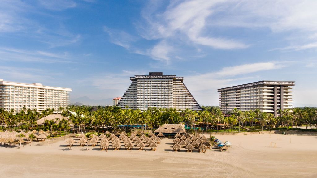 El reconocido hotel ubicado en Riviera Diamante Acapulco impulsa el turismo dog friendly y te invita a disfrutar de días inolvidables junto con este querido miembro de la familia
