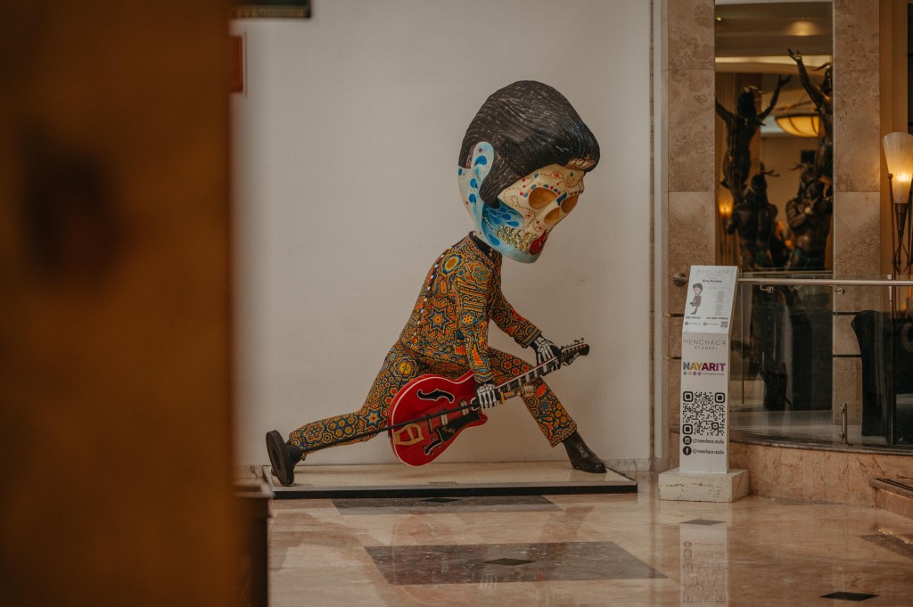 Pasa una ocasión única en el hotel Marquis Reforma disfrutando de la exposición Almas Creativas, del artista mexicano César Menchaca