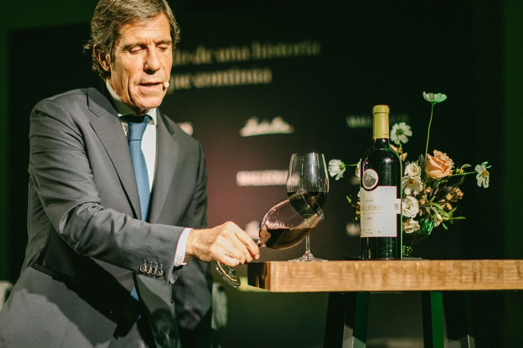 Con una fina imagen renovada y en una celebración única presidida por Javier Moro, presenta en México las nuevas añadas de esta emblemática etiqueta de la bodega de Ribera del Duero