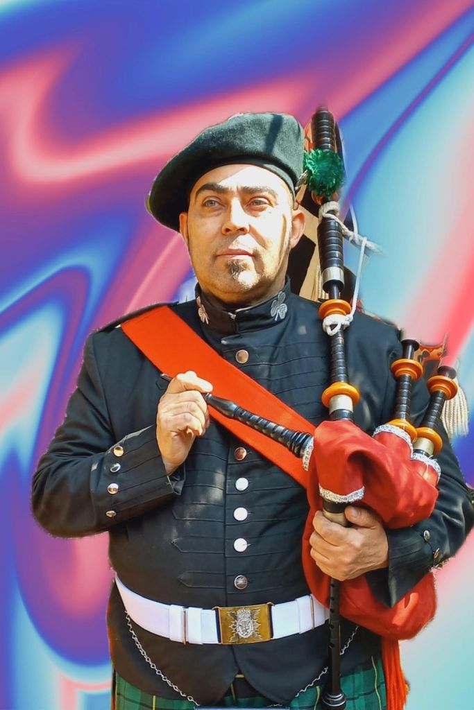 La Destilería San Patricio se suma a las fiestas de Día de Muertos y expone la calidad de sus productos, al son de la gaita, las danzas tradicionales y la evocación del célebre batallón de irlandeses que peleó por México
