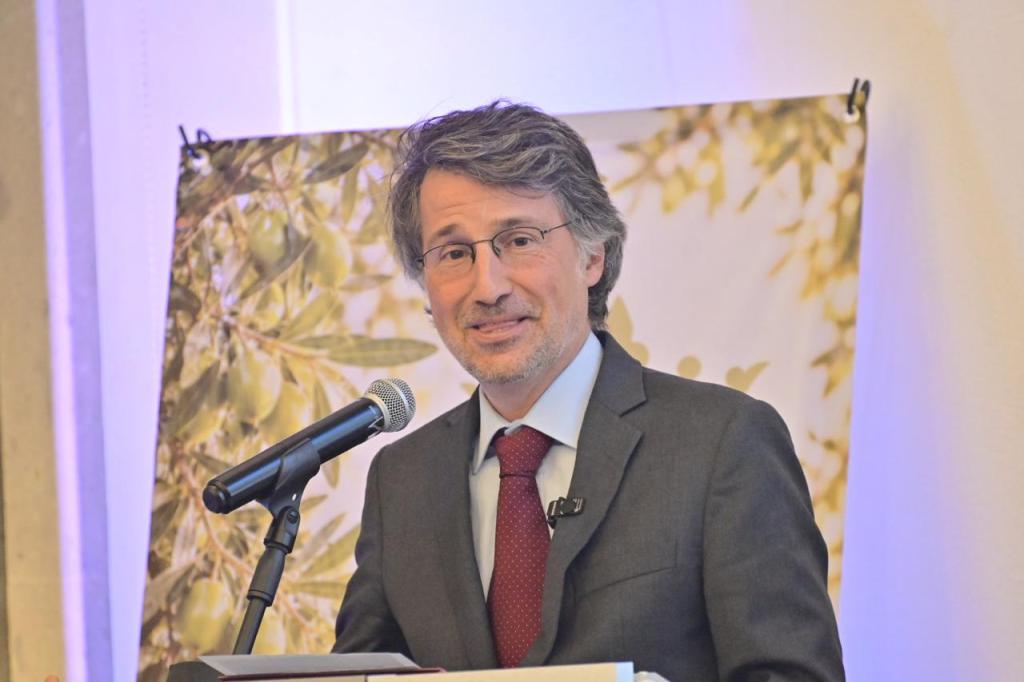 Excmo. Sr. Pedro Acosta Pereira, Embajador de Portugal en México